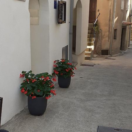 Appartamento Old Town Lux Baška Esterno foto