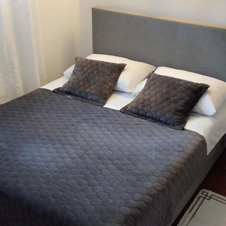 Appartamento Old Town Lux Baška Esterno foto