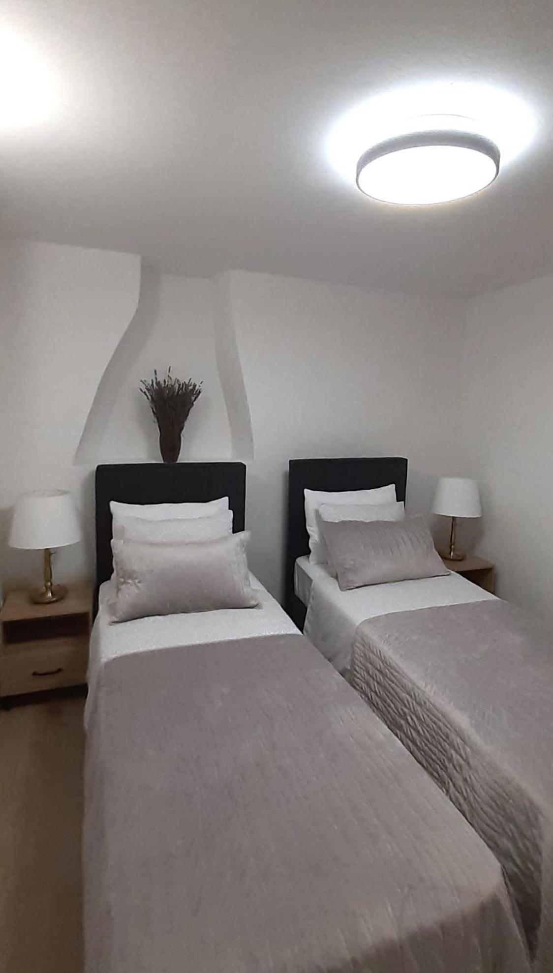Appartamento Old Town Lux Baška Esterno foto